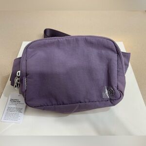 Lululemon everywhere belt bag large - with tags